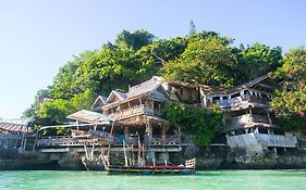 Spiderhouse Resort
